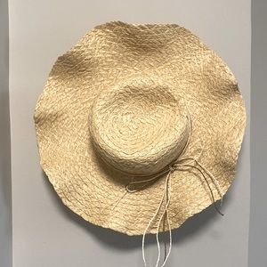 Floppy Straw Brim Hat 👒